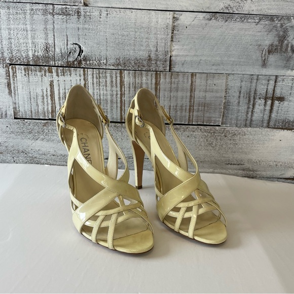 CHANEL Cream Stiletto Heels with Strappy Design - Picture 1 of 8